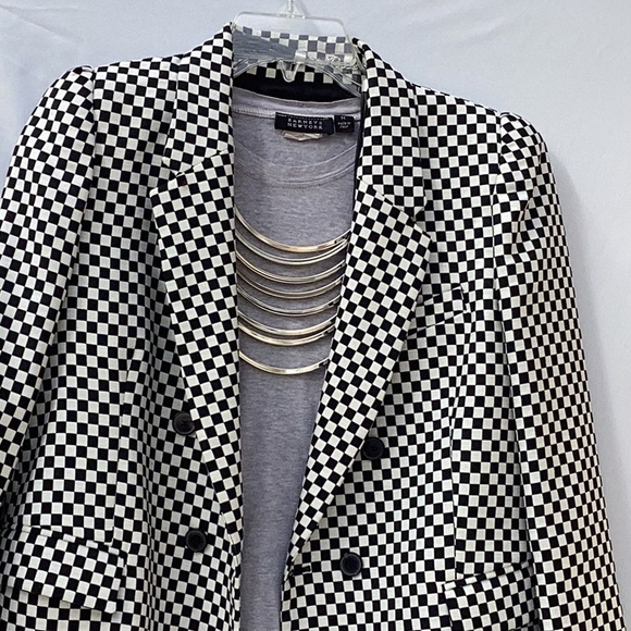 Classic Barney’s New York t-shirt. Made in Italy size medium. Light grey - Picture 7 of 7